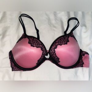 Victoria’s Secret 36B Push-Up bra pink with black lace